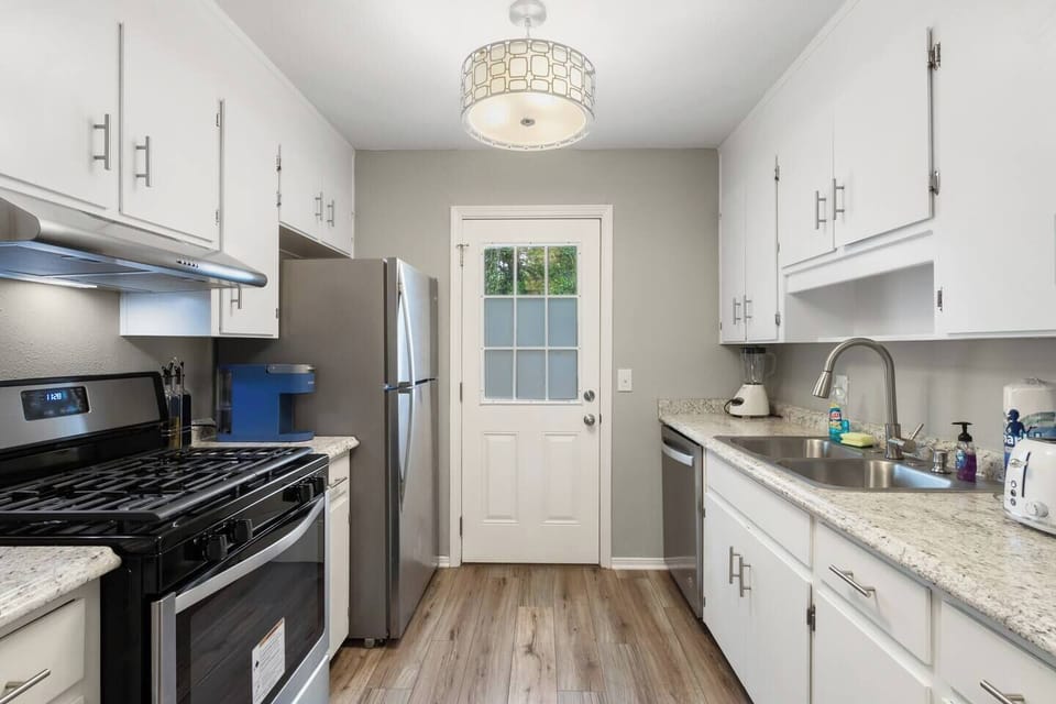 Updated Kitchen with Stainless Appliances