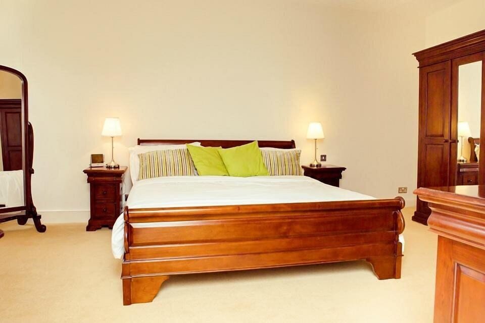 Double Room | Premium bedding, pillowtop beds, desk, laptop workspace