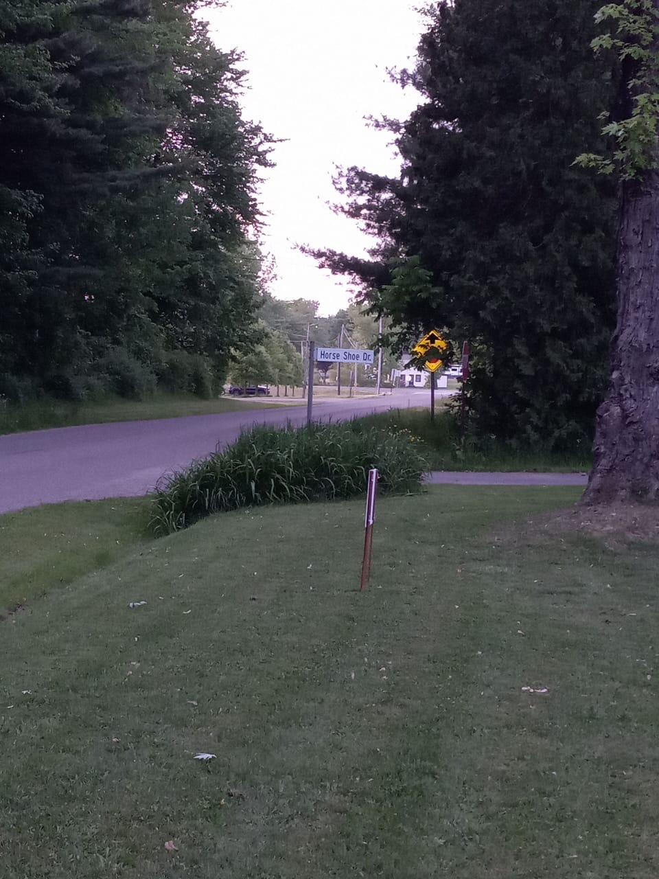 front yard view of Causeway