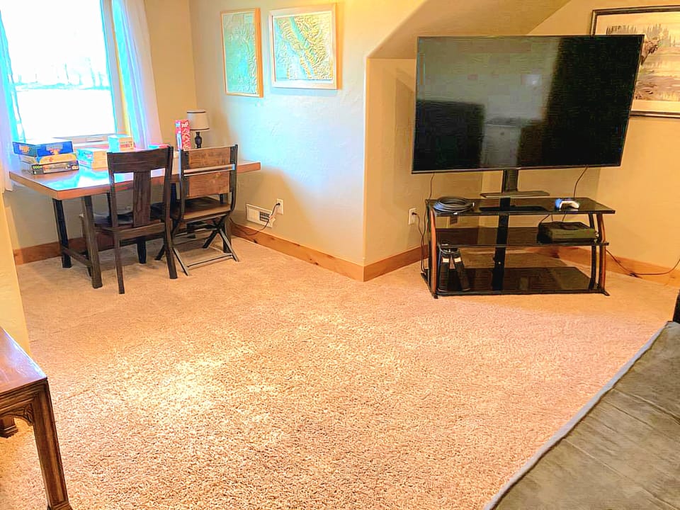Upstairs Bonus/TV Room