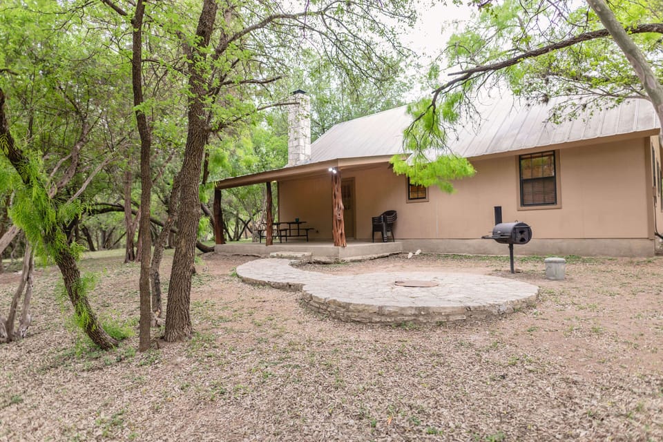 Back exterior view of cabin