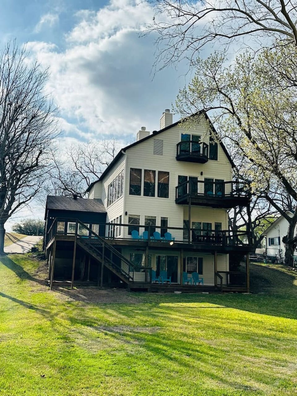 Back view of multi level property