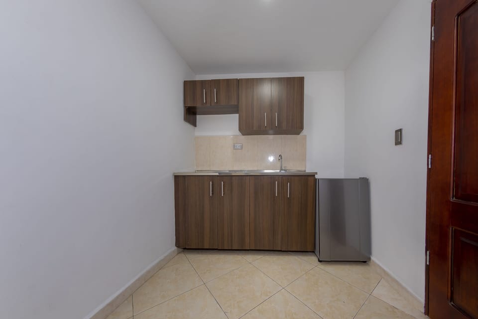 Superior Triple Room | Desk, free WiFi, bed sheets