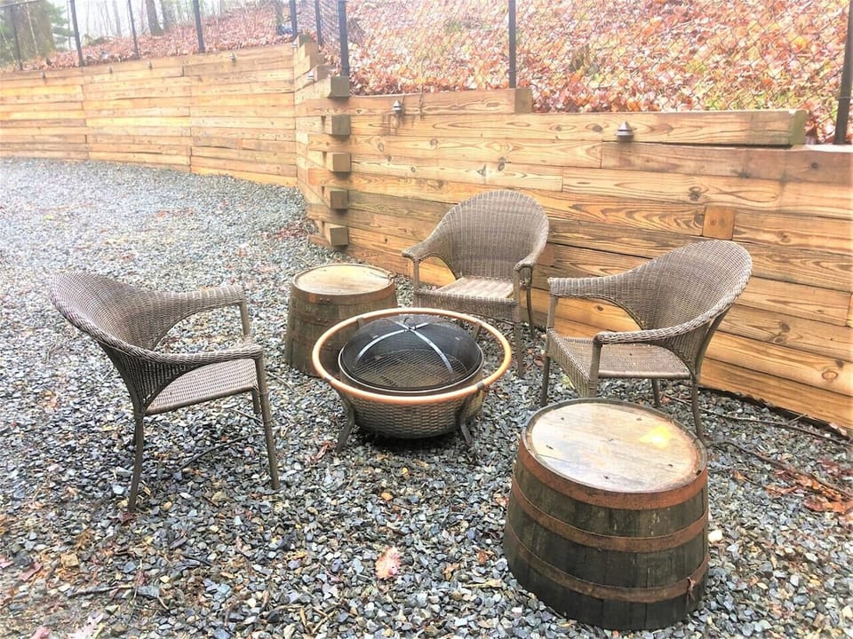 Affordable 2br/1ba Blue Ridge cabin rental