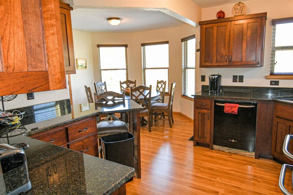 Affordable 3br/2ba Cabin in the Ocoee River Area