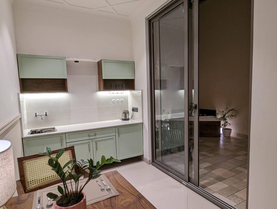 Presidential Double Room | Premium bedding, minibar, individually furnished, laptop workspace