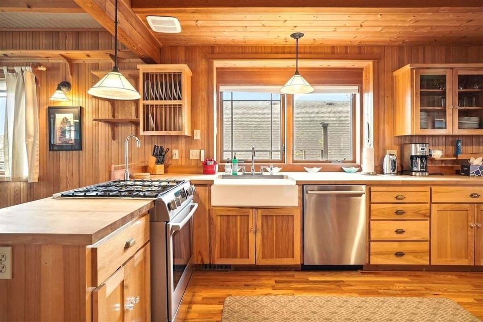 Kitchen at Nebesna House