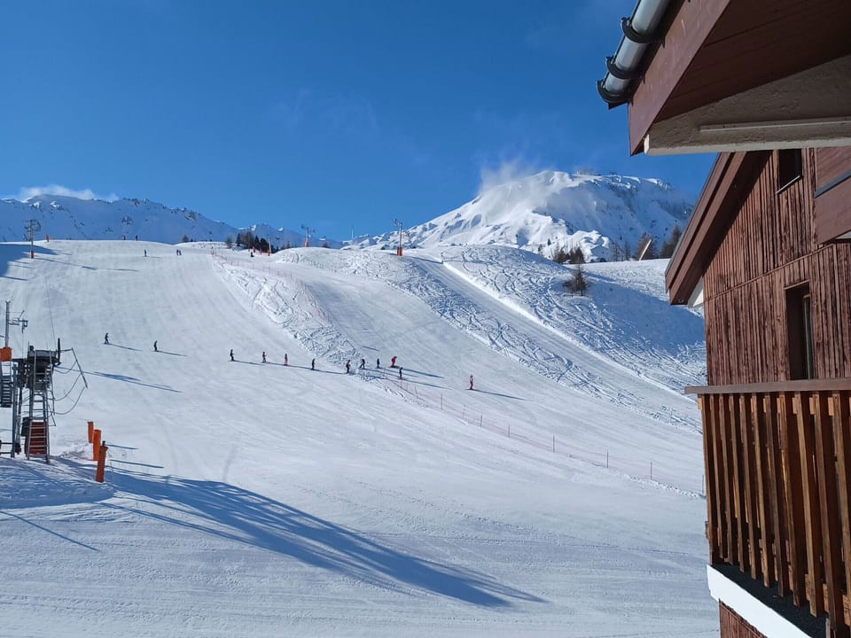 Snow and ski sports