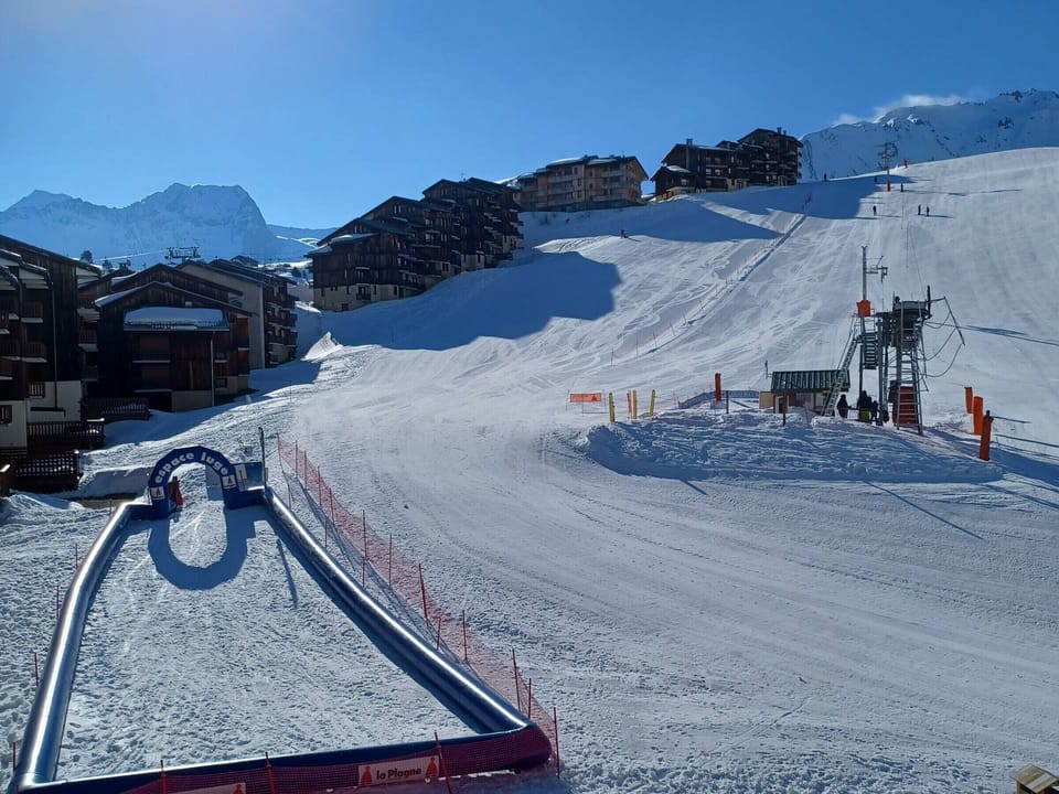 Snow and ski sports