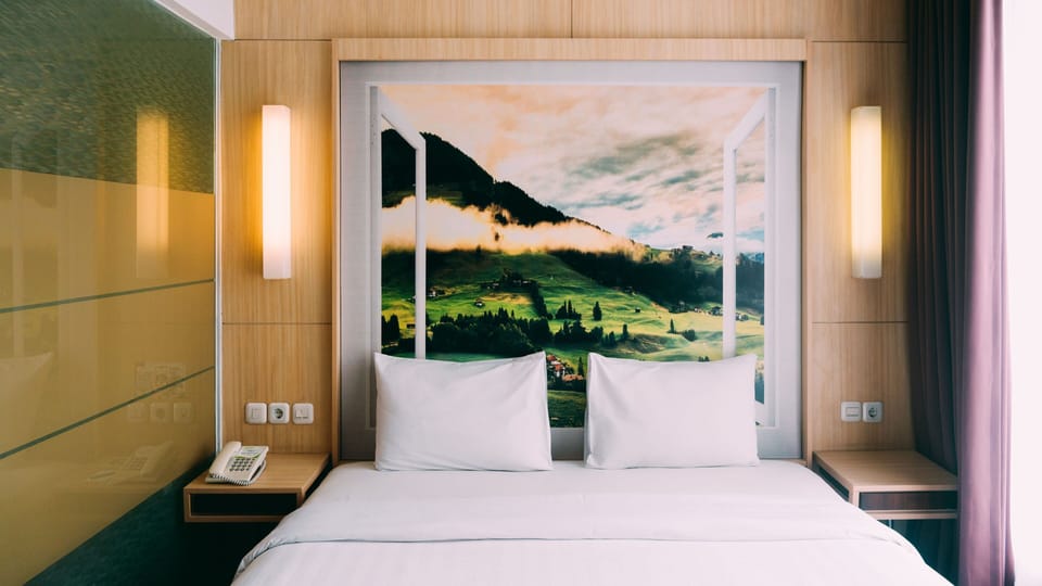 Superior Room, 1 Queen Bed | In-room safe, desk, laptop workspace, blackout drapes