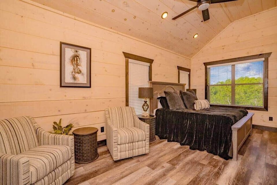 Upstairs Bedroom  - King Size Bed with 55" Smart TV with multiple streaming apps.  