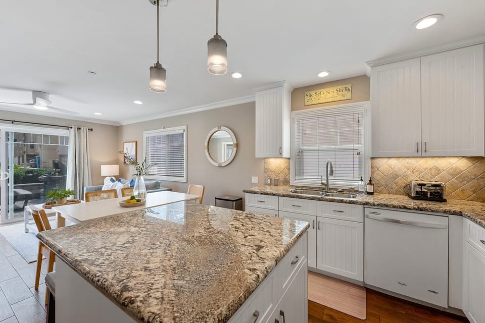 Kitchen with island