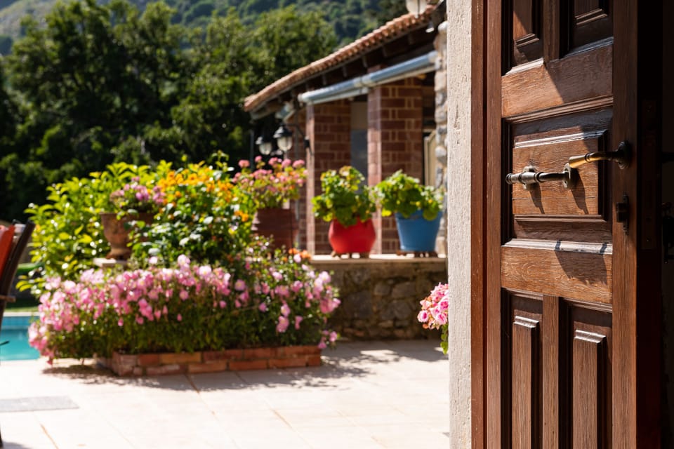 Villa | 3 bedrooms, soundproofing, iron/ironing board (on request), WiFi (free)