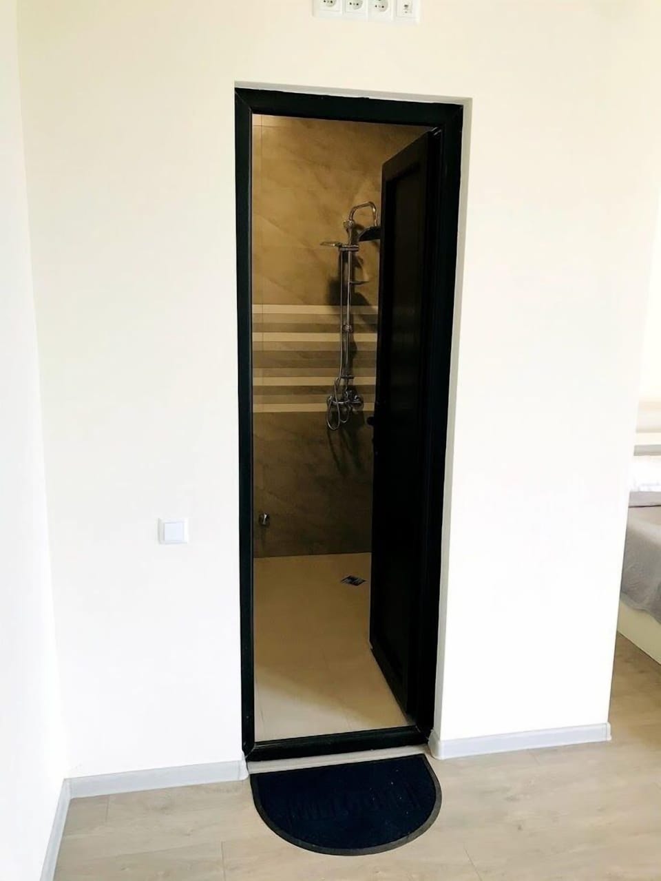 Family Quadruple Room | Bathroom | Free toiletries, hair dryer