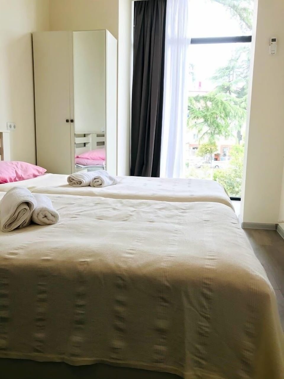 Classic Double Room | Desk, laptop workspace, soundproofing, iron/ironing board