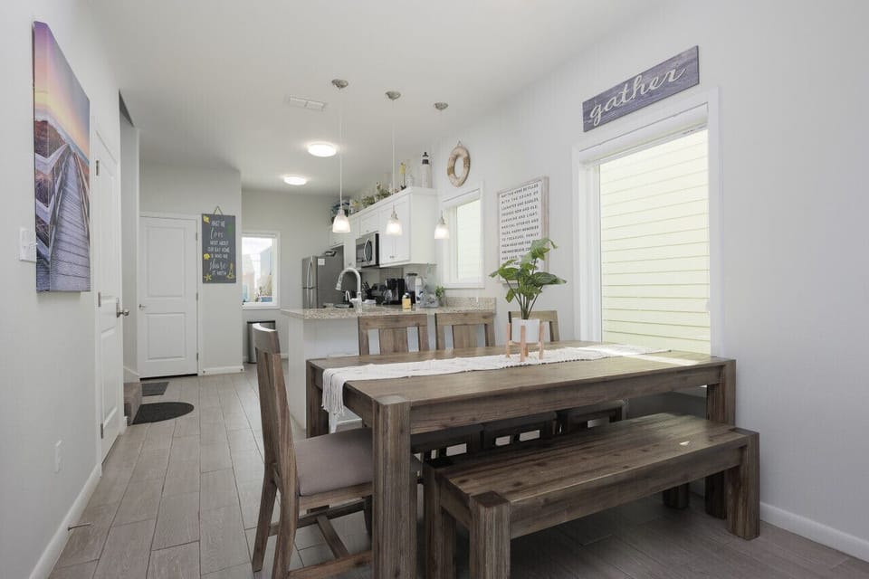 Dining area to fit a family of 7.