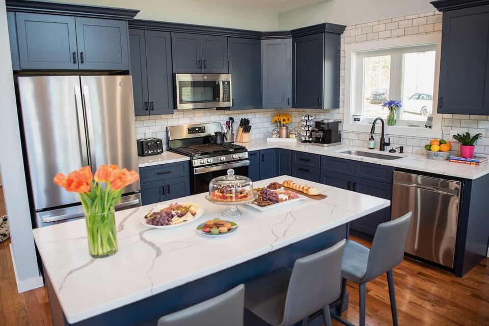 Gather round in style and make meal preparation a social gathering!