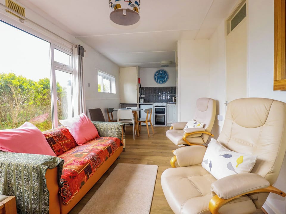 Cottage | Living area