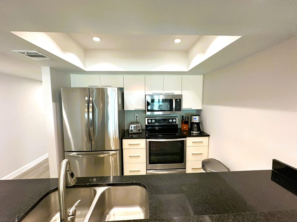 Kitchen (2)