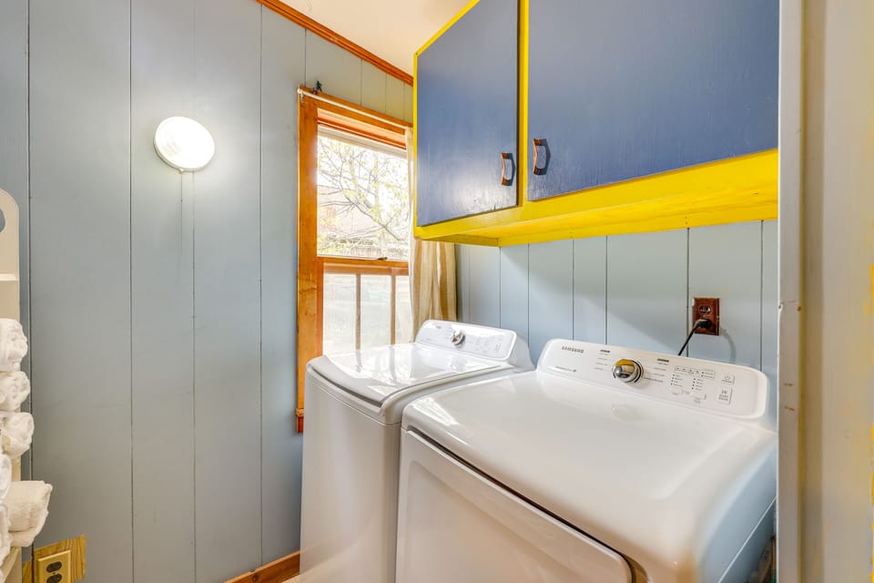 Laundry Room | Laundry Detergent Provided