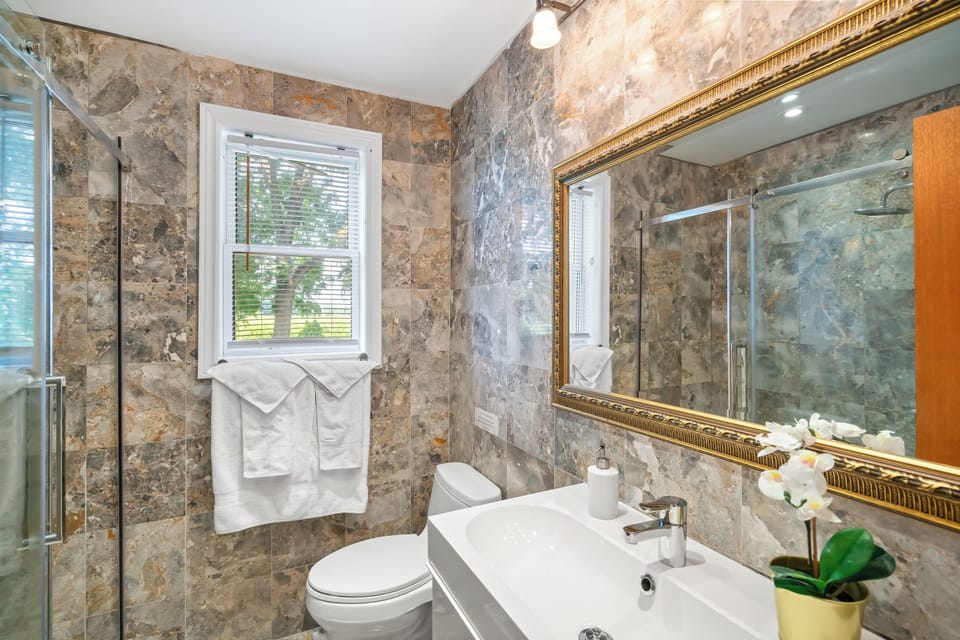 Vineyard Villa Bed & Breakfast Bed and Breakfast in Niagara-on-the-Lake