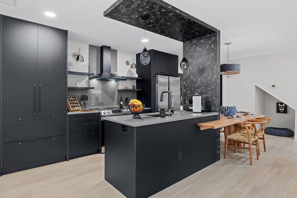 Whether you're whipping up a gourmet dish, experimenting with new recipes, or simply enjoying the art of cooking, our modern-style kitchen offers a space where innovation meets functionality.