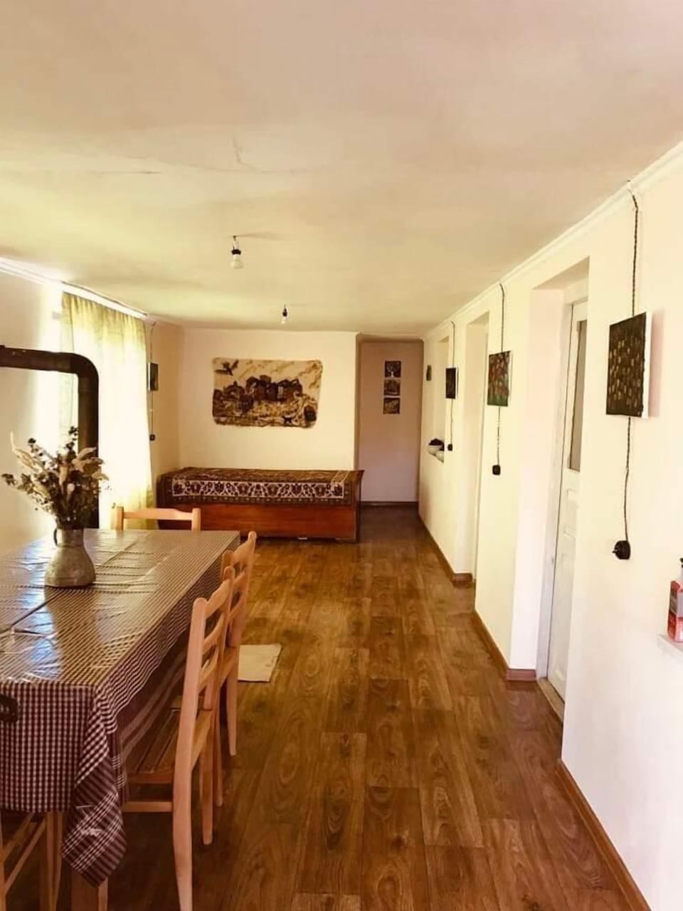 Economy Room | Living area