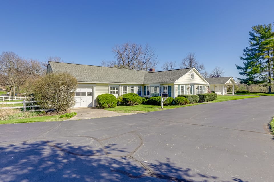 Woodbourne-Hyde Park Vacation Rental | 3BR | 1BA | 1,500 Sq Ft | Steps Required