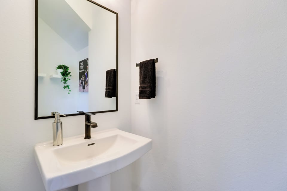 Half Bath | 1st Floor
