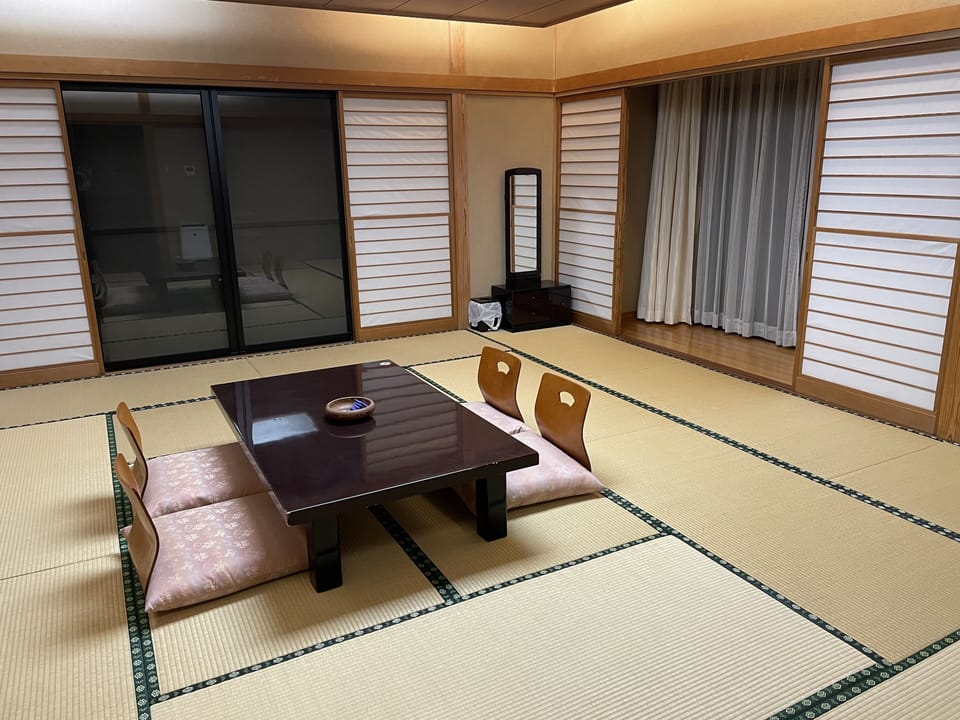 Traditional Room, Non Smoking | In-room safe, desk, laptop workspace, free WiFi
