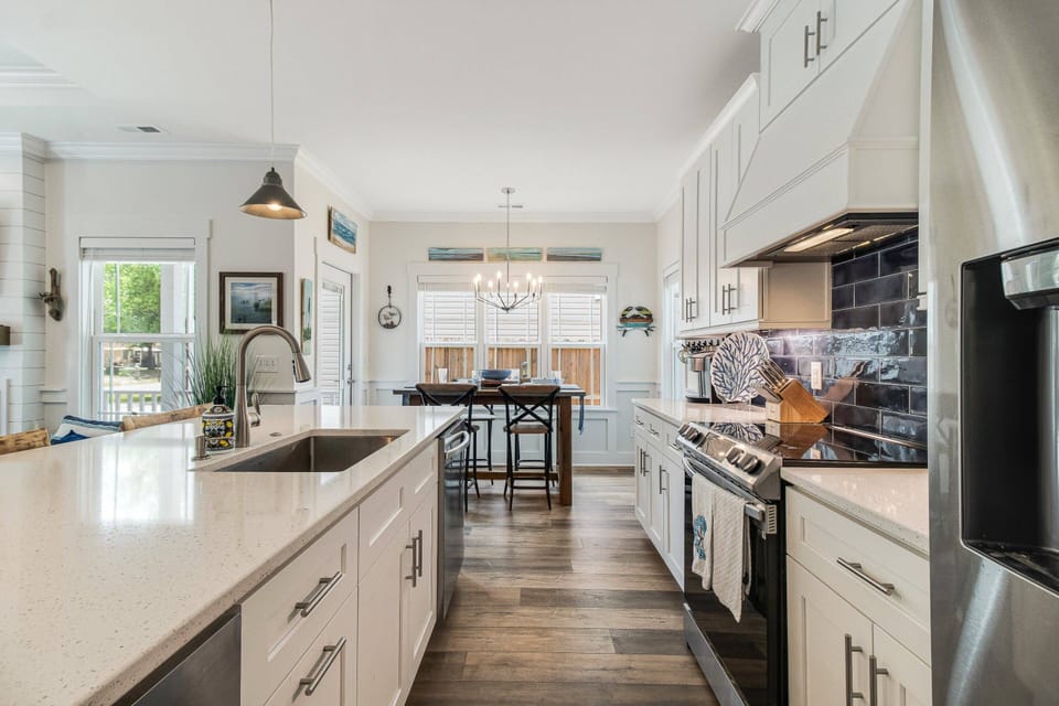 The Proximity of the kitchen & dining areas makes service & clean up a breeze.