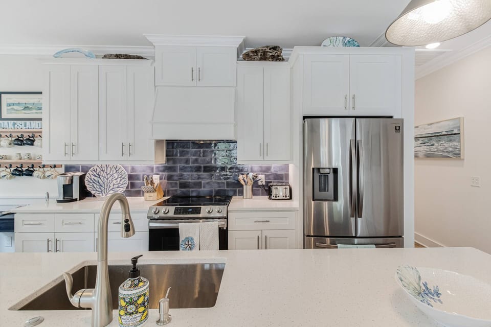 Many delicious meals are about to be made on your vacation in this Fully Stocked Kitchen.