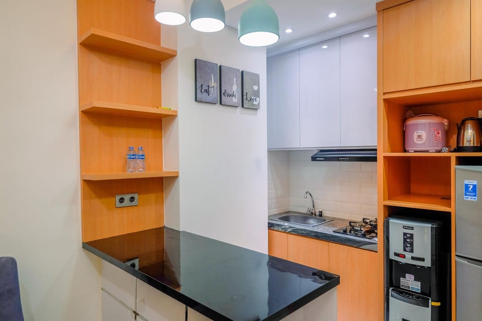 Apartment, 2 Bedrooms | Private kitchen | Full-size fridge, stovetop