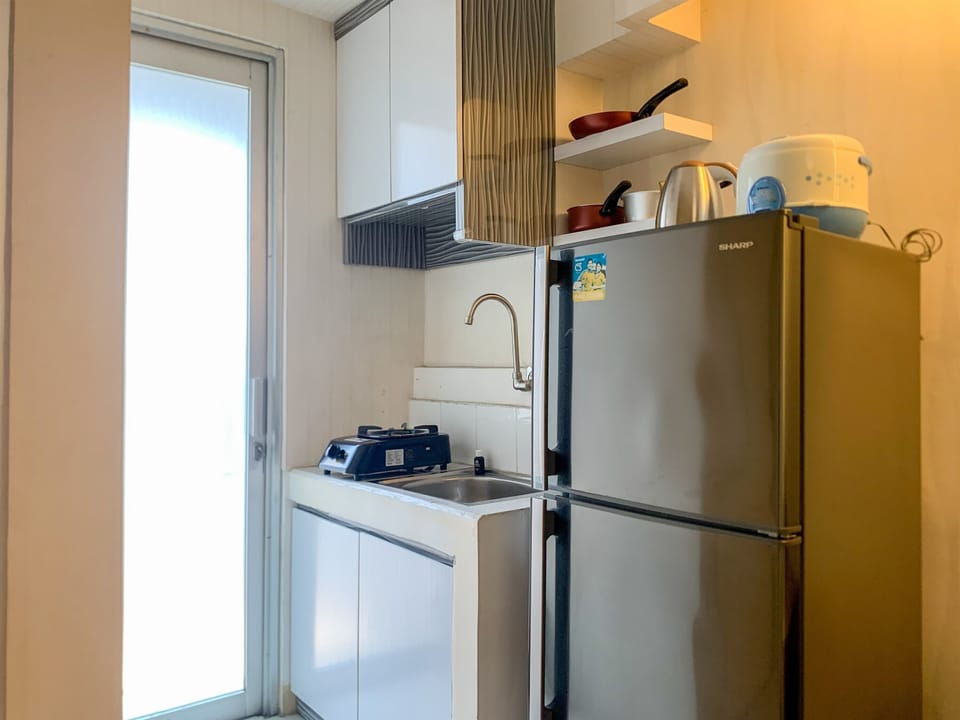 Apartment, 2 Bedrooms | Private kitchen | Full-size fridge, stovetop