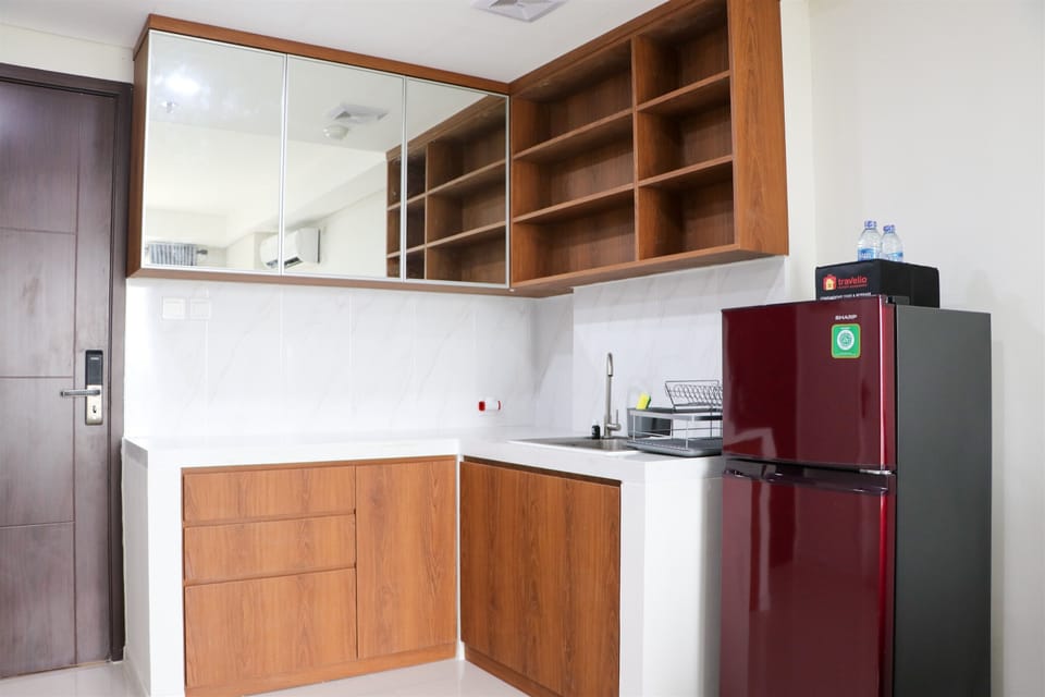 Apartment, 2 Bedrooms | Private kitchen | Full-size fridge, stovetop