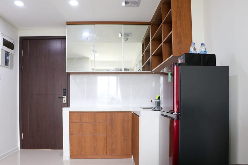 Apartment, 2 Bedrooms | Private kitchen | Full-size fridge, stovetop