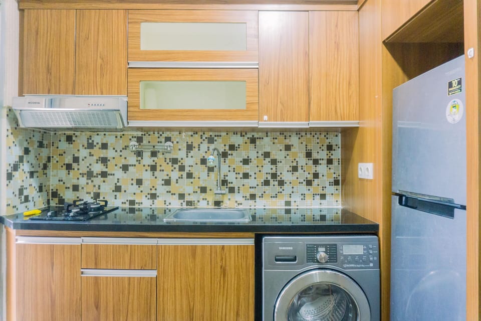 Apartment, 1 Bedroom | Private kitchen | Full-size fridge, stovetop