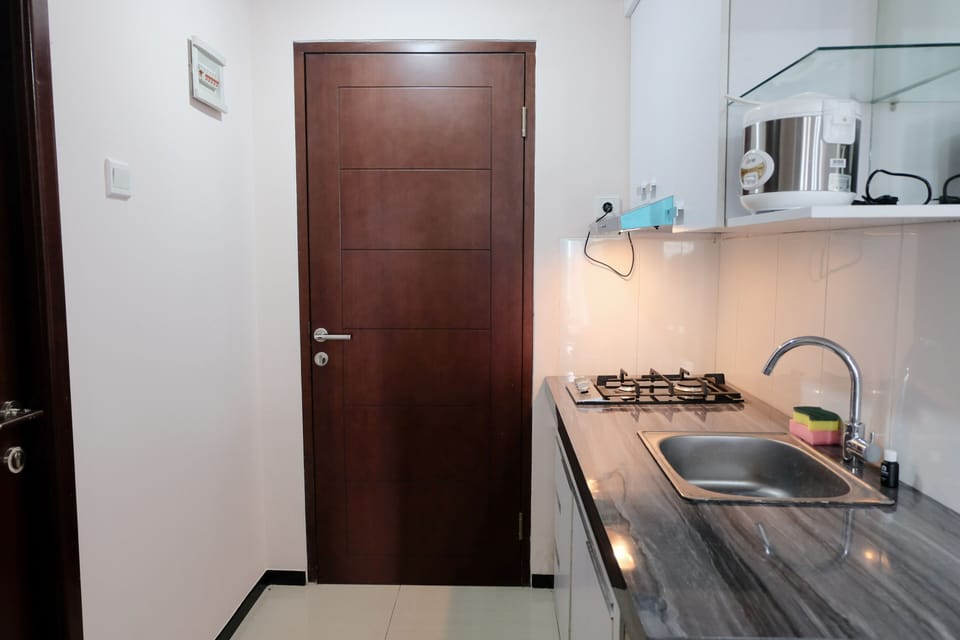 Apartment, 2 Bedrooms | Private kitchen | Full-size fridge, stovetop