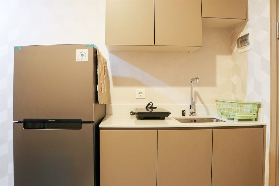 Apartment, 1 Bedroom | Private kitchen | Full-size fridge, stovetop