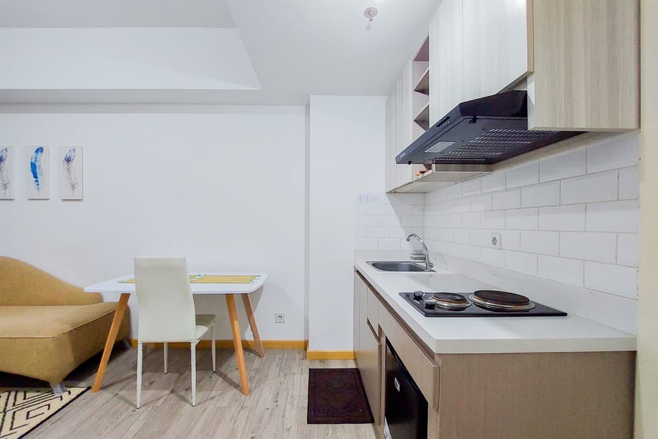 Apartment, 2 Bedrooms | Private kitchen | Full-size fridge, stovetop