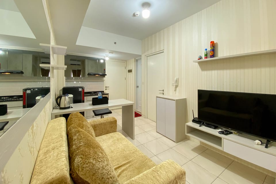 Apartment, 2 Bedrooms | Living area