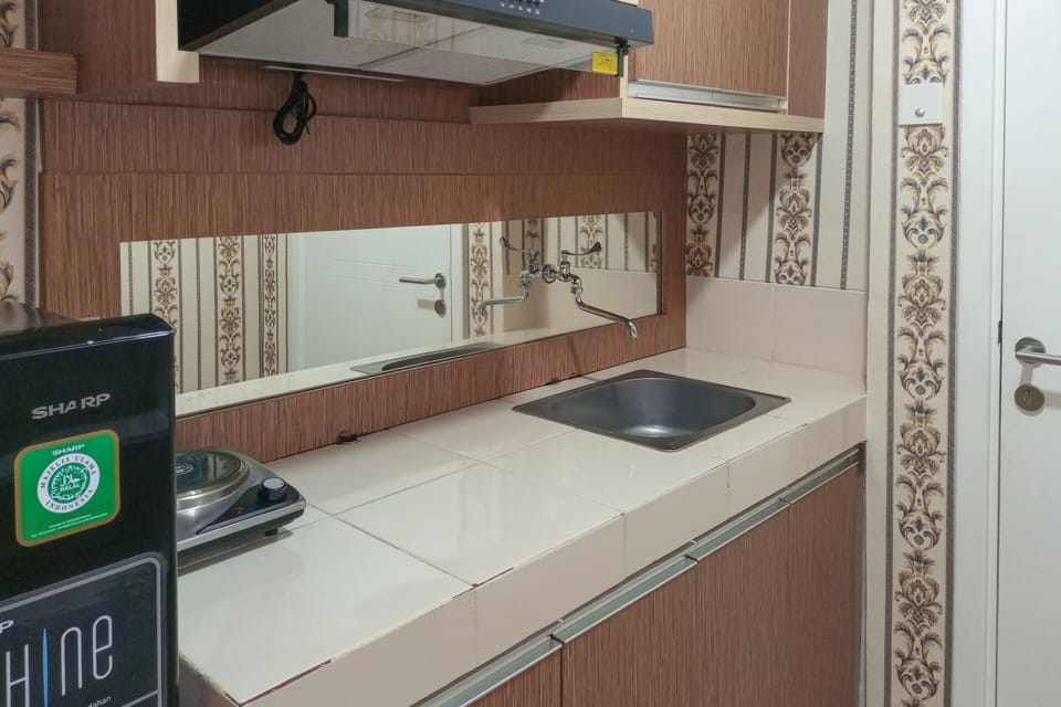 Apartment | Private kitchen | Full-size fridge, stovetop