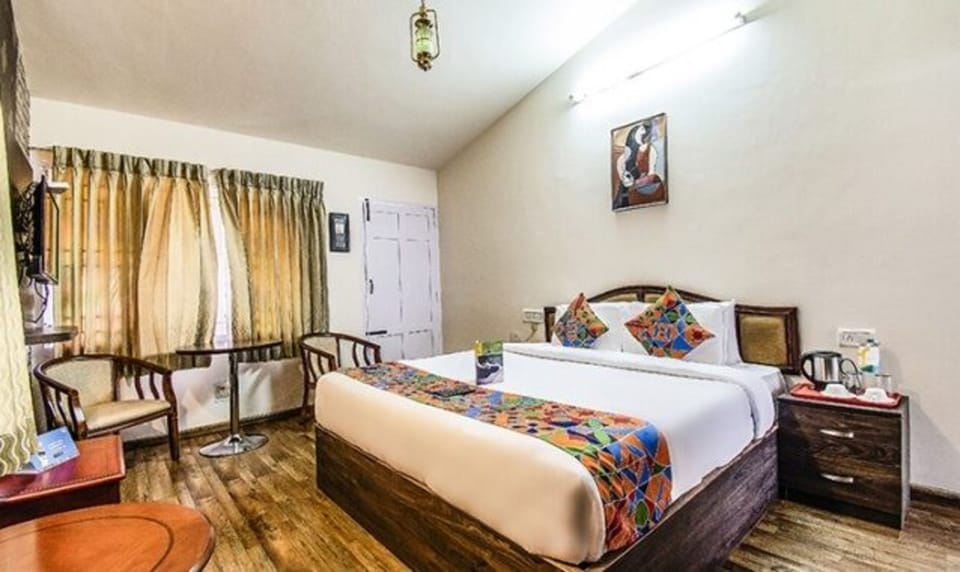 Premium Room | Egyptian cotton sheets, premium bedding, in-room safe, desk