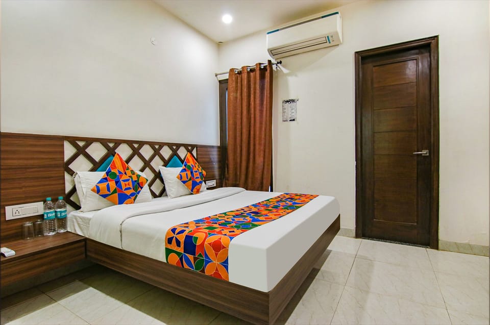 Premium Room | Egyptian cotton sheets, premium bedding, in-room safe, free WiFi