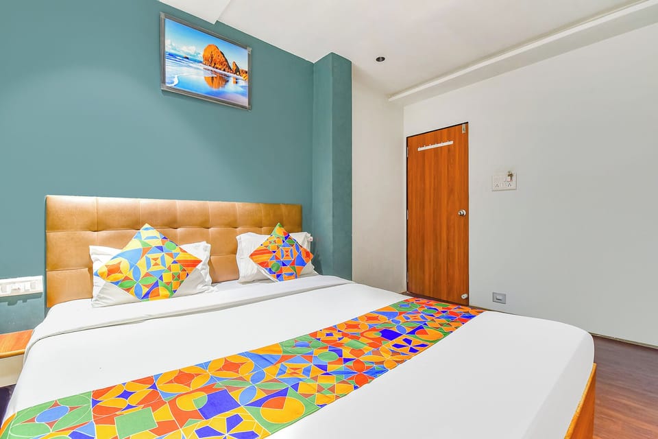 Deluxe Room | Egyptian cotton sheets, premium bedding, in-room safe, free WiFi