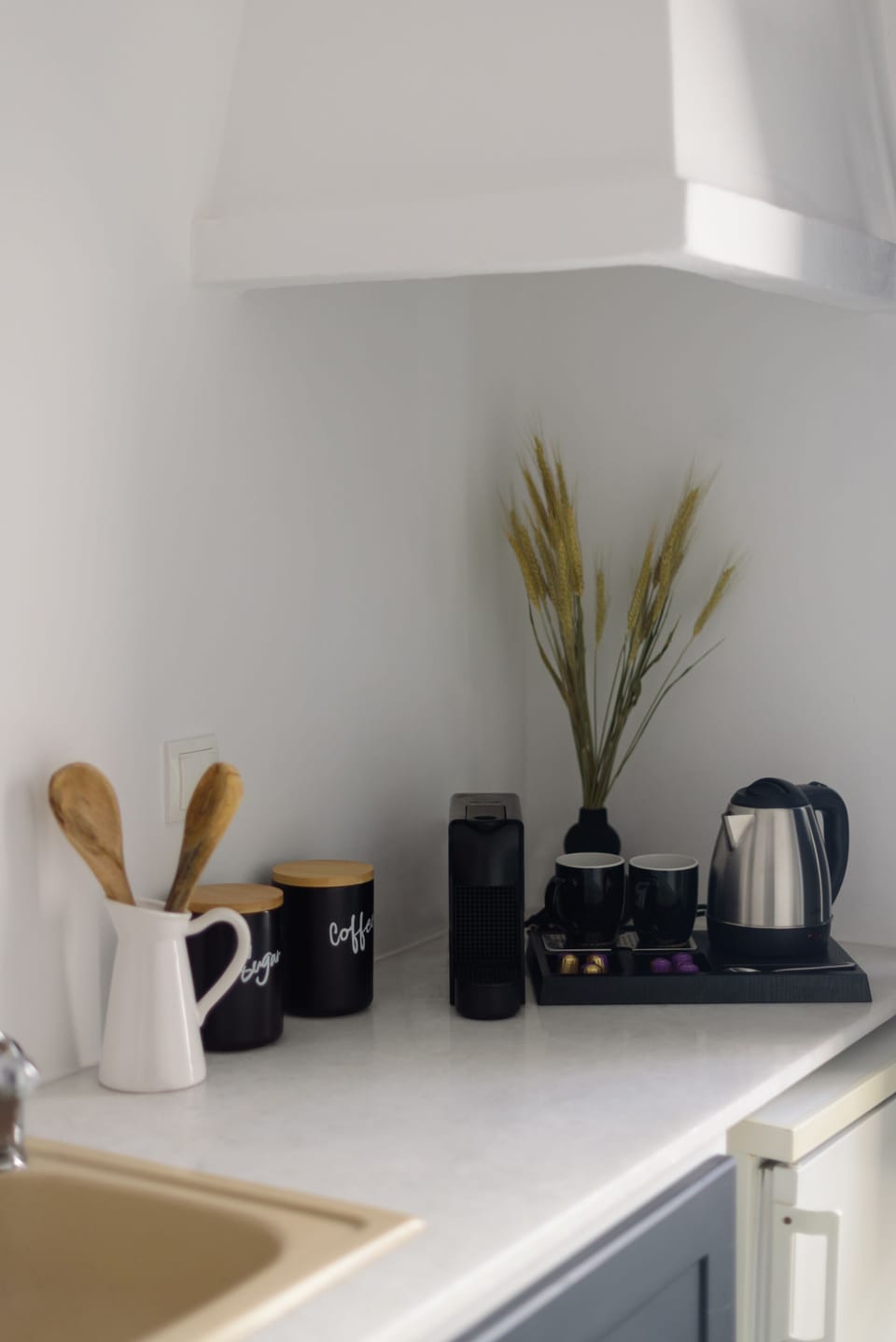 Casa Junior Suite | Private kitchenette | Mini-fridge, espresso maker, electric kettle