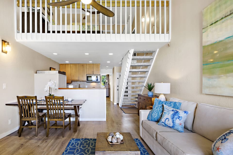 Ceiling fans and the magical Maui breeze will keep things cool