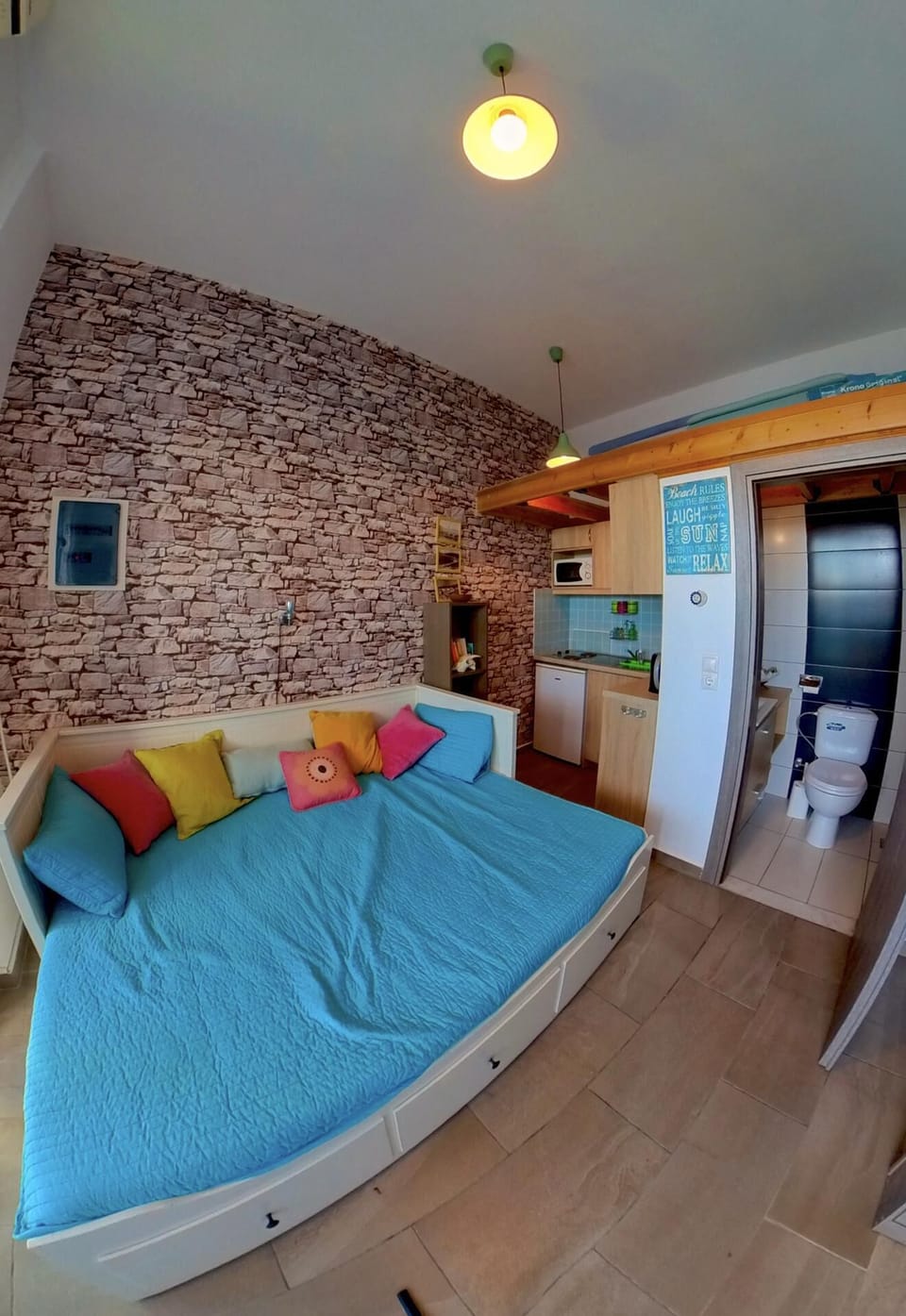 Studio | Iron/ironing board, free WiFi, bed sheets