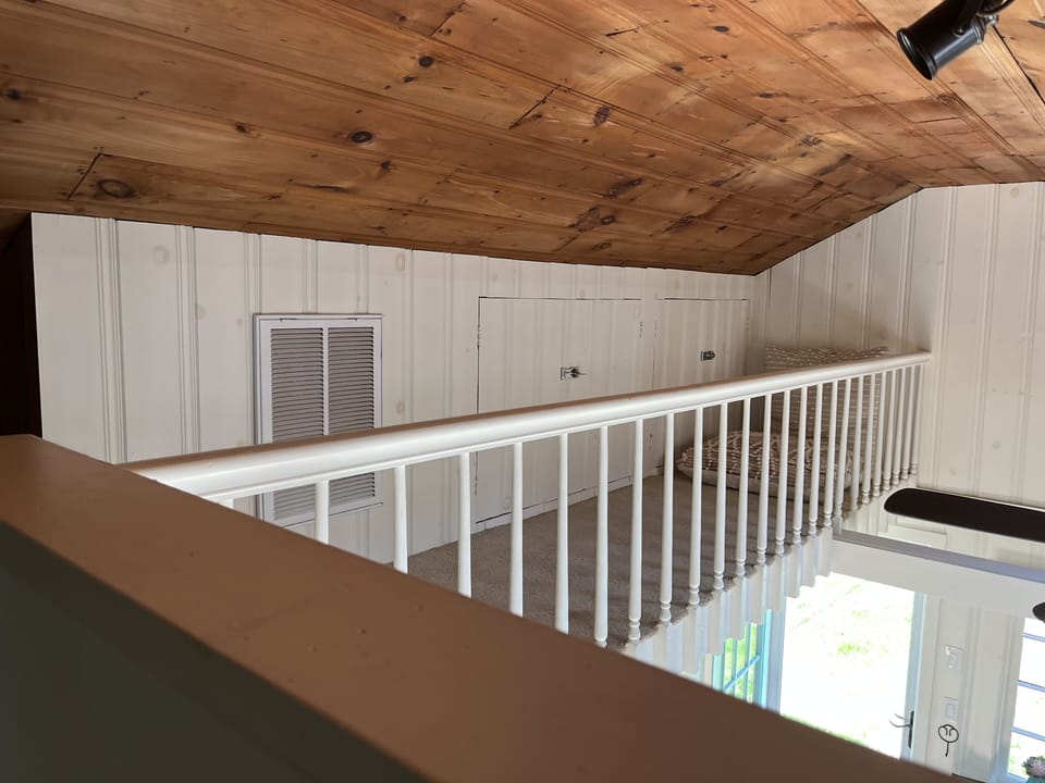 Upstairs loft 