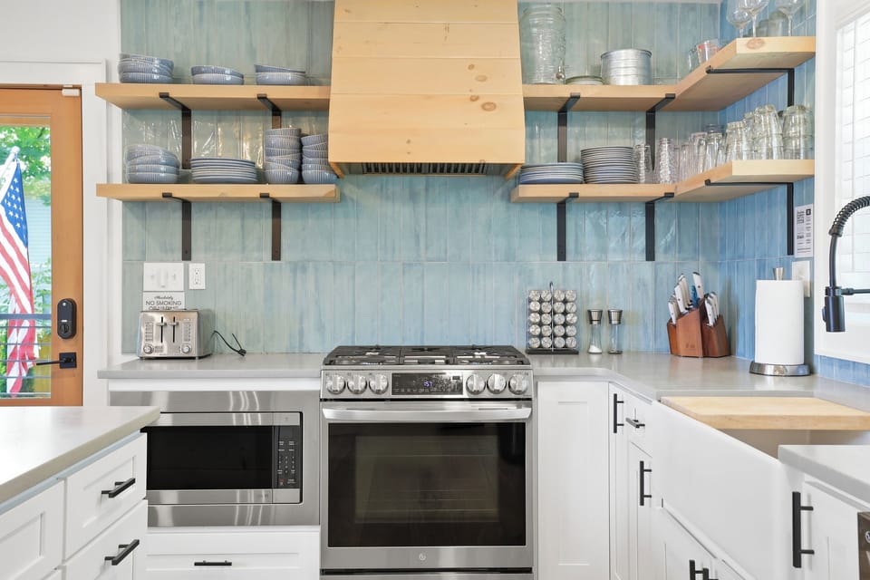 Gas Range  Drawer Microwave